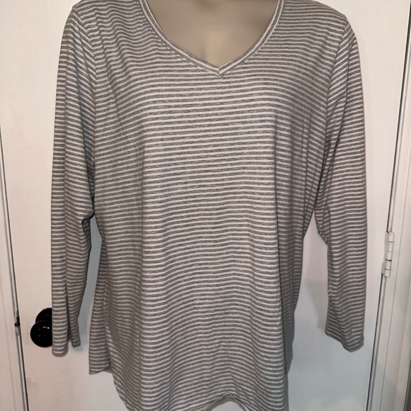 Soft Surroundings Tops - Soft Surroundings Striped Gray Long Sleeve Womens Top #1762